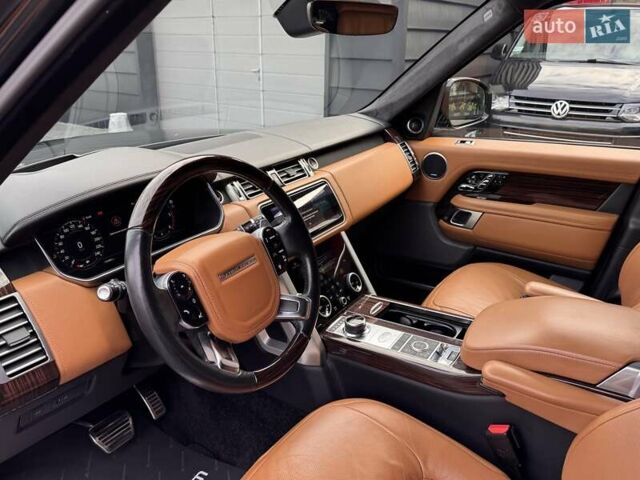 Чорний Ленд Ровер Рендж Ровер, об'ємом двигуна 4.37 л та пробігом 112 тис. км за 65900 $, фото 9 на Automoto.ua