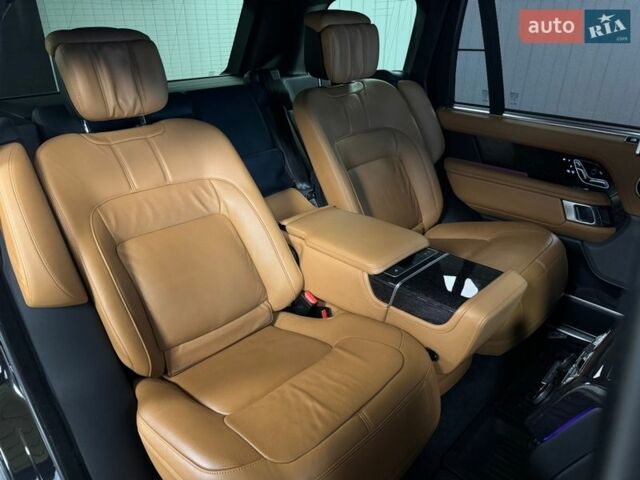 Чорний Ленд Ровер Рендж Ровер, об'ємом двигуна 4.37 л та пробігом 115 тис. км за 88000 $, фото 23 на Automoto.ua