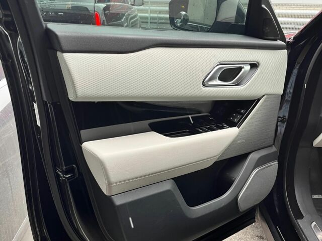 Чорний Ленд Ровер Рендж Ровер, об'ємом двигуна 2 л та пробігом 91 тис. км за 38500 $, фото 14 на Automoto.ua