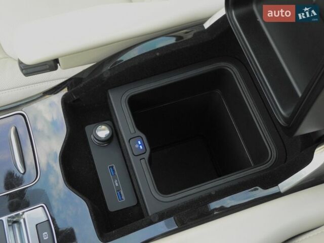 Чорний Ленд Ровер Рендж Ровер, об'ємом двигуна 4.37 л та пробігом 115 тис. км за 112000 $, фото 27 на Automoto.ua