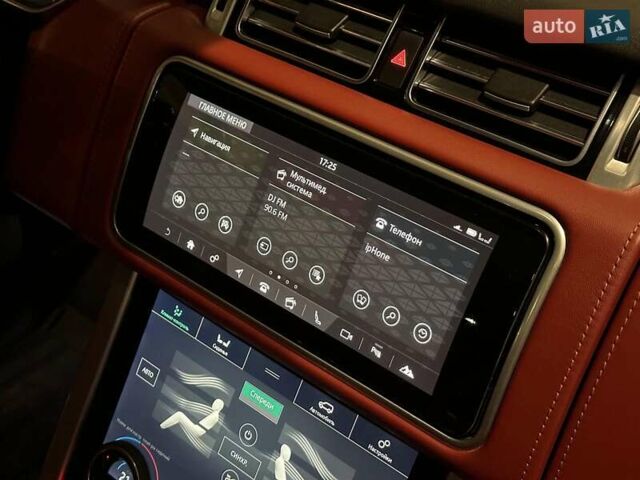 Чорний Ленд Ровер Рендж Ровер, об'ємом двигуна 5 л та пробігом 97 тис. км за 67490 $, фото 32 на Automoto.ua