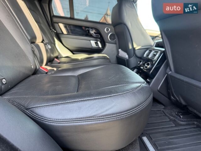 Чорний Ленд Ровер Рендж Ровер, об'ємом двигуна 3 л та пробігом 174 тис. км за 49900 $, фото 8 на Automoto.ua