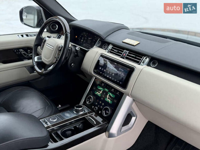 Чорний Ленд Ровер Рендж Ровер, об'ємом двигуна 5 л та пробігом 163 тис. км за 74000 $, фото 24 на Automoto.ua