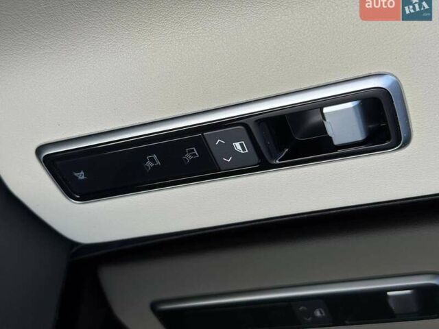 Черный Ленд Ровер Рендж Ровер, объемом двигателя 4.37 л и пробегом 119 тыс. км за 61900 $, фото 37 на Automoto.ua