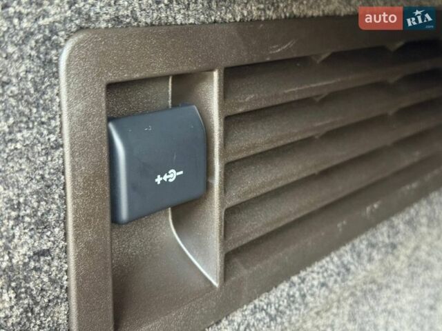 Черный Ленд Ровер Рендж Ровер, объемом двигателя 4.37 л и пробегом 119 тыс. км за 61900 $, фото 24 на Automoto.ua