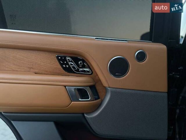 Черный Ленд Ровер Рендж Ровер, объемом двигателя 4.37 л и пробегом 137 тыс. км за 69000 $, фото 21 на Automoto.ua