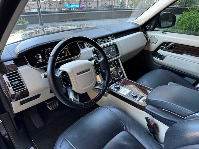 Чорний Ленд Ровер Рендж Ровер, об'ємом двигуна 4.4 л та пробігом 99 тис. км за 76900 $, фото 6 на Automoto.ua