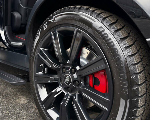 Чорний Ленд Ровер Рендж Ровер, об'ємом двигуна 5 л та пробігом 70 тис. км за 101500 $, фото 14 на Automoto.ua