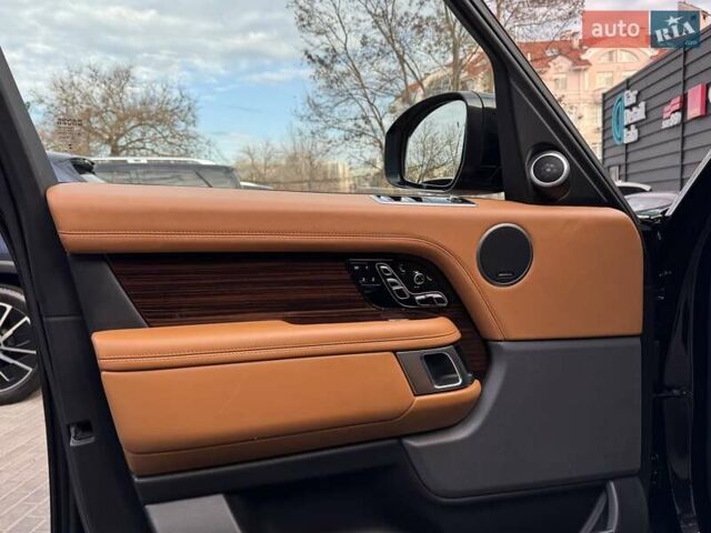 Чорний Ленд Ровер Рендж Ровер, об'ємом двигуна 4.37 л та пробігом 112 тис. км за 65900 $, фото 10 на Automoto.ua