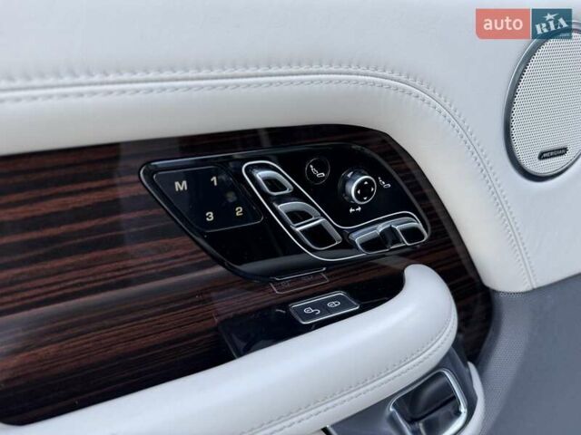 Чорний Ленд Ровер Рендж Ровер, об'ємом двигуна 4.37 л та пробігом 118 тис. км за 72900 $, фото 27 на Automoto.ua