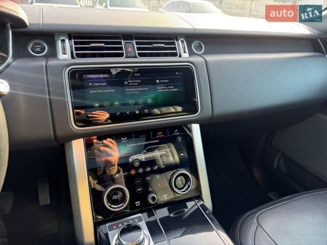 Чорний Ленд Ровер Рендж Ровер, об'ємом двигуна 3 л та пробігом 174 тис. км за 49900 $, фото 28 на Automoto.ua