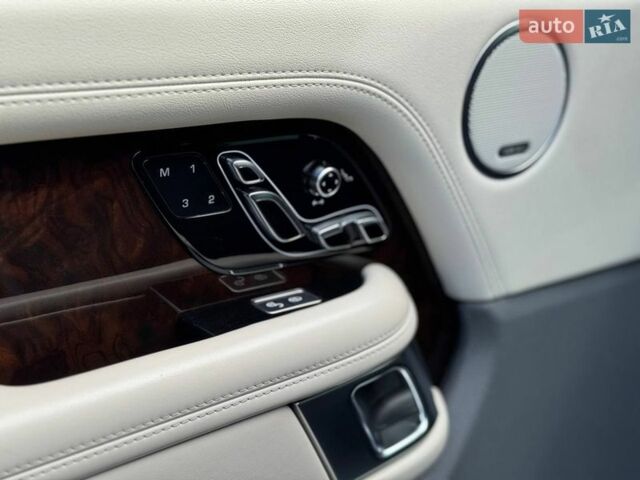 Черный Ленд Ровер Рендж Ровер, объемом двигателя 4.37 л и пробегом 119 тыс. км за 61900 $, фото 29 на Automoto.ua