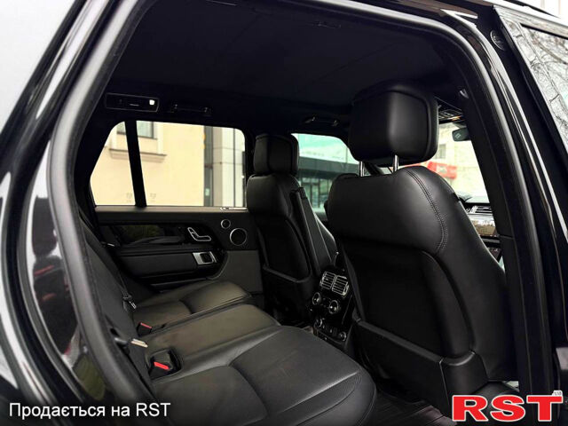 Чорний Ленд Ровер Рендж Ровер, об'ємом двигуна 3 л та пробігом 140 тис. км за 65900 $, фото 11 на Automoto.ua