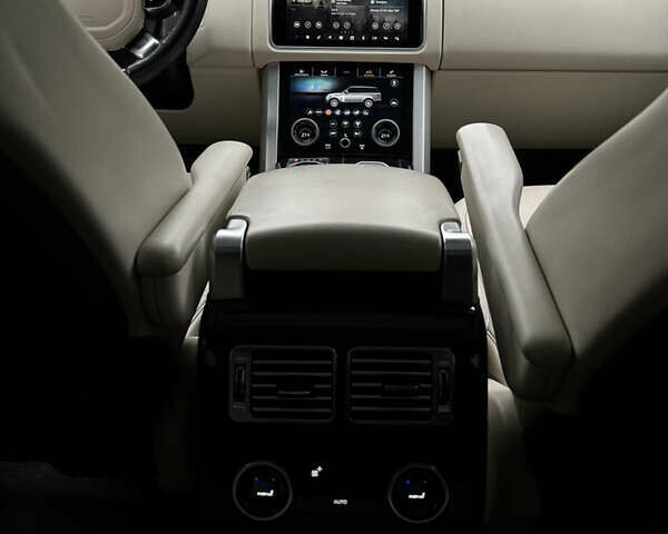 Черный Ленд Ровер Рендж Ровер, объемом двигателя 3 л и пробегом 84 тыс. км за 56000 $, фото 16 на Automoto.ua