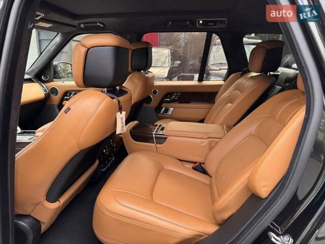 Чорний Ленд Ровер Рендж Ровер, об'ємом двигуна 4.37 л та пробігом 112 тис. км за 65900 $, фото 11 на Automoto.ua