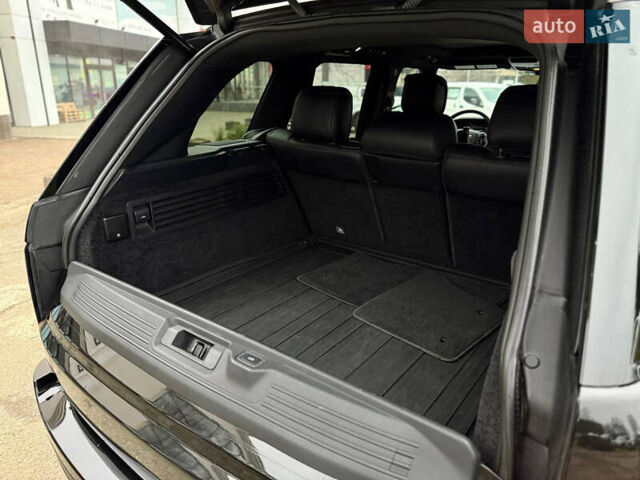 Ленд Ровер Рендж Ровер 2019 у Чернівцях на Automoto.ua Чорний Ленд Ровер Рендж Ровер, об'ємом двигуна 2.99 л та пробігом 142 тис. км за 62000 $, фото 12 на Automoto.ua