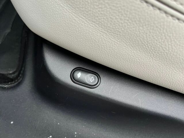 Чорний Ленд Ровер Рендж Ровер, об'ємом двигуна 2 л та пробігом 91 тис. км за 38500 $, фото 11 на Automoto.ua