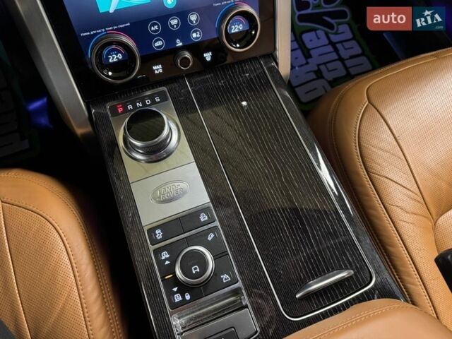 Чорний Ленд Ровер Рендж Ровер, об'ємом двигуна 4.37 л та пробігом 115 тис. км за 88000 $, фото 49 на Automoto.ua