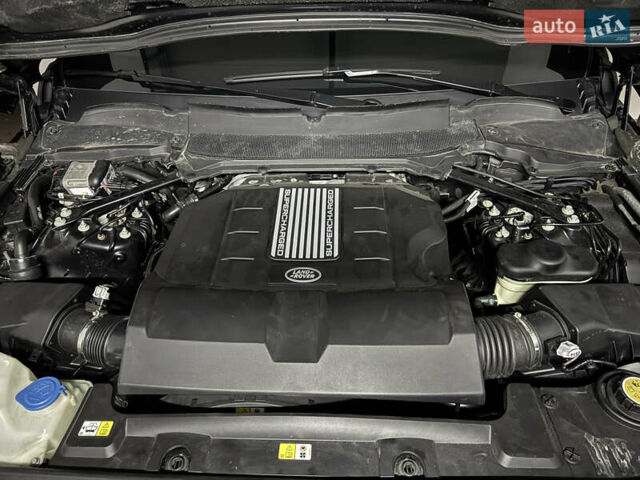 Чорний Ленд Ровер Рендж Ровер, об'ємом двигуна 5 л та пробігом 70 тис. км за 101500 $, фото 18 на Automoto.ua