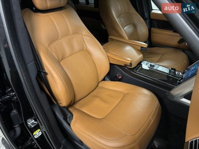 Чорний Ленд Ровер Рендж Ровер, об'ємом двигуна 4.37 л та пробігом 115 тис. км за 88000 $, фото 20 на Automoto.ua