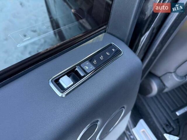 Чорний Ленд Ровер Рендж Ровер, об'ємом двигуна 5 л та пробігом 163 тис. км за 63000 $, фото 27 на Automoto.ua