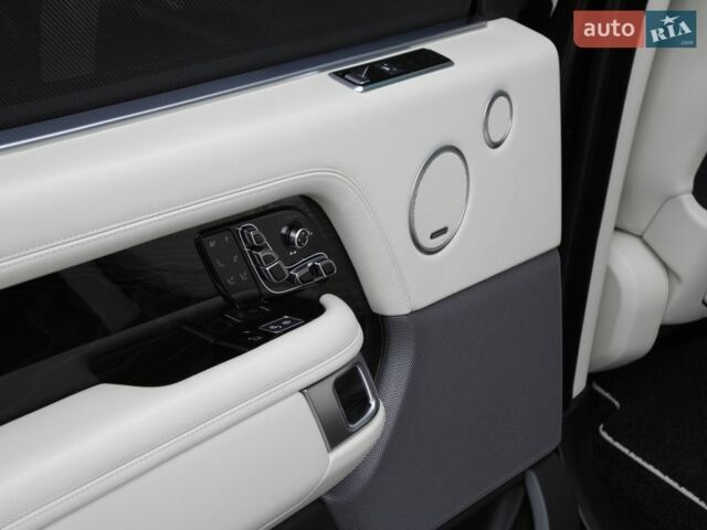 Чорний Ленд Ровер Рендж Ровер, об'ємом двигуна 4.37 л та пробігом 115 тис. км за 112000 $, фото 31 на Automoto.ua