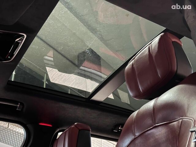 Чорний Ленд Ровер Рендж Ровер, об'ємом двигуна 5 л та пробігом 97 тис. км за 67490 $, фото 35 на Automoto.ua