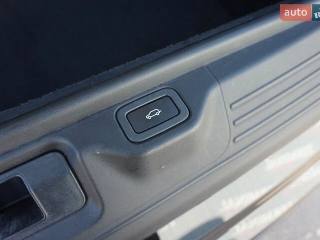 Черный Ленд Ровер Рендж Ровер, объемом двигателя 4.37 л и пробегом 127 тыс. км за 69999 $, фото 41 на Automoto.ua