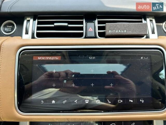 Чорний Ленд Ровер Рендж Ровер, об'ємом двигуна 5 л та пробігом 75 тис. км за 87000 $, фото 32 на Automoto.ua