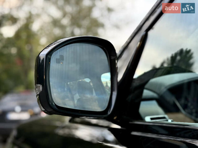 Ленд Ровер Рендж Ровер 2019 в Львове на Automoto.ua Черный Ленд Ровер Рендж Ровер, объемом двигателя 4.37 л и пробегом 160 тыс. км за 74900 $, фото 16 на Automoto.ua