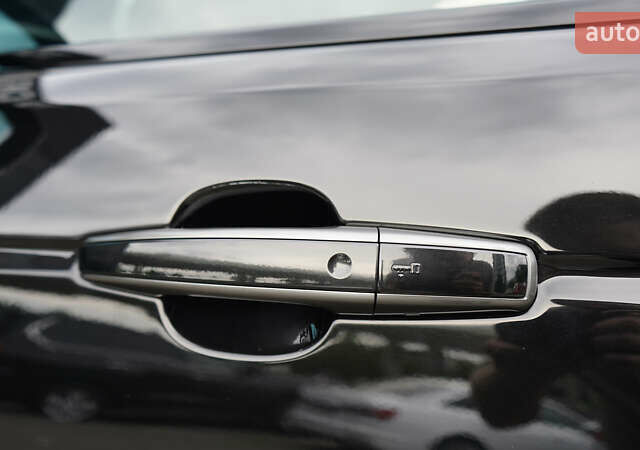 Черный Ленд Ровер Рендж Ровер, объемом двигателя 4.37 л и пробегом 128 тыс. км за 79500 $, фото 13 на Automoto.ua