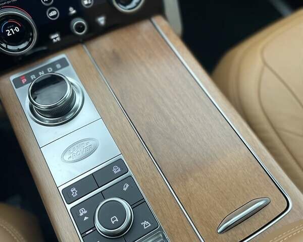 Чорний Ленд Ровер Рендж Ровер, об'ємом двигуна 5 л та пробігом 145 тис. км за 68900 $, фото 22 на Automoto.ua