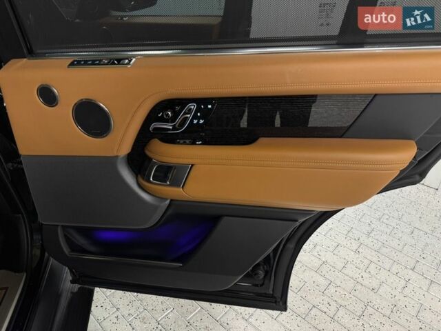 Чорний Ленд Ровер Рендж Ровер, об'ємом двигуна 4.37 л та пробігом 115 тис. км за 88000 $, фото 36 на Automoto.ua