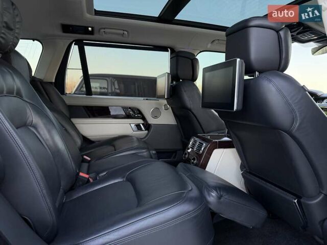 Чорний Ленд Ровер Рендж Ровер, об'ємом двигуна 4.37 л та пробігом 118 тис. км за 72900 $, фото 25 на Automoto.ua