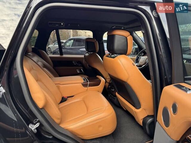 Чорний Ленд Ровер Рендж Ровер, об'ємом двигуна 4.37 л та пробігом 112 тис. км за 65900 $, фото 12 на Automoto.ua