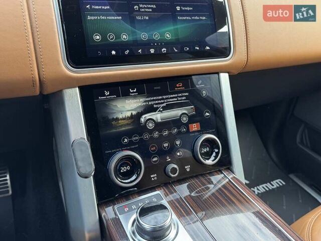 Чорний Ленд Ровер Рендж Ровер, об'ємом двигуна 4.37 л та пробігом 112 тис. км за 65900 $, фото 18 на Automoto.ua