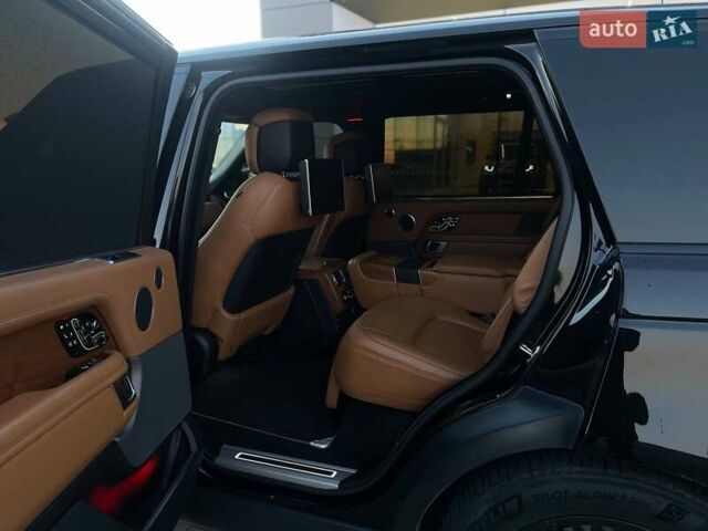 Черный Ленд Ровер Рендж Ровер, объемом двигателя 4.37 л и пробегом 137 тыс. км за 69000 $, фото 24 на Automoto.ua