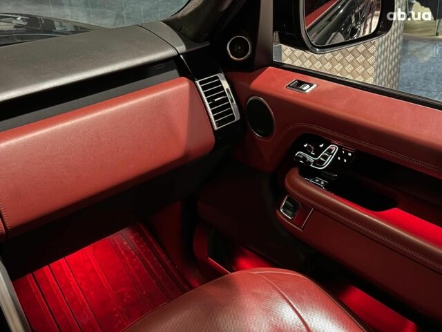Чорний Ленд Ровер Рендж Ровер, об'ємом двигуна 5 л та пробігом 97 тис. км за 67490 $, фото 24 на Automoto.ua