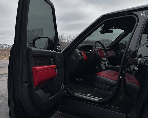 Чорний Ленд Ровер Рендж Ровер, об'ємом двигуна 5 л та пробігом 70 тис. км за 101500 $, фото 6 на Automoto.ua