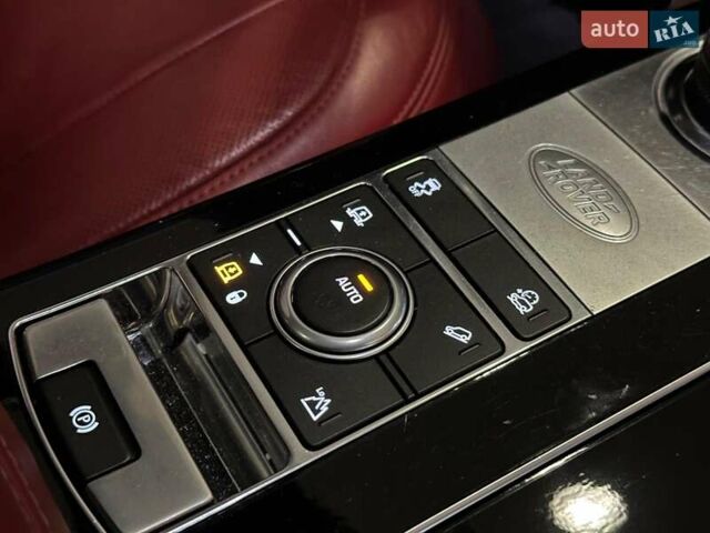 Чорний Ленд Ровер Рендж Ровер, об'ємом двигуна 5 л та пробігом 97 тис. км за 67490 $, фото 33 на Automoto.ua