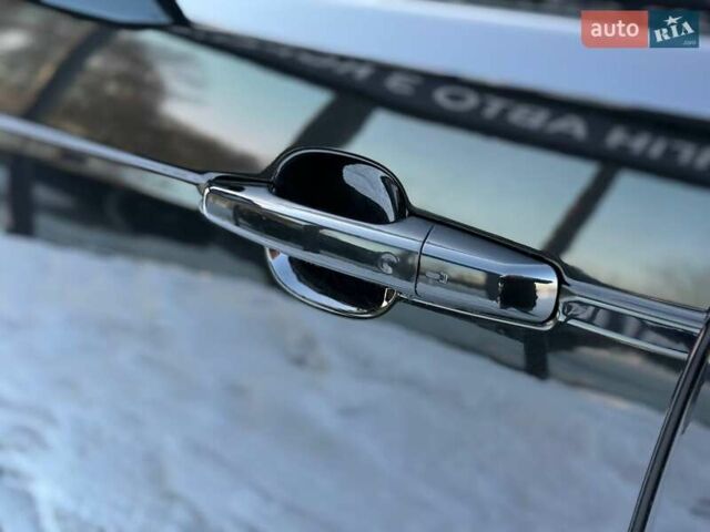 Чорний Ленд Ровер Рендж Ровер, об'ємом двигуна 5 л та пробігом 163 тис. км за 63000 $, фото 19 на Automoto.ua