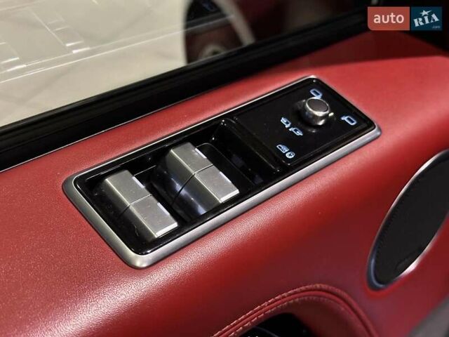 Чорний Ленд Ровер Рендж Ровер, об'ємом двигуна 5 л та пробігом 97 тис. км за 67490 $, фото 13 на Automoto.ua