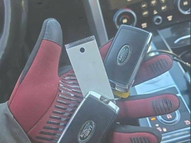 Чорний Ленд Ровер Рендж Ровер, об'ємом двигуна 3 л та пробігом 161 тис. км за 43400 $, фото 13 на Automoto.ua