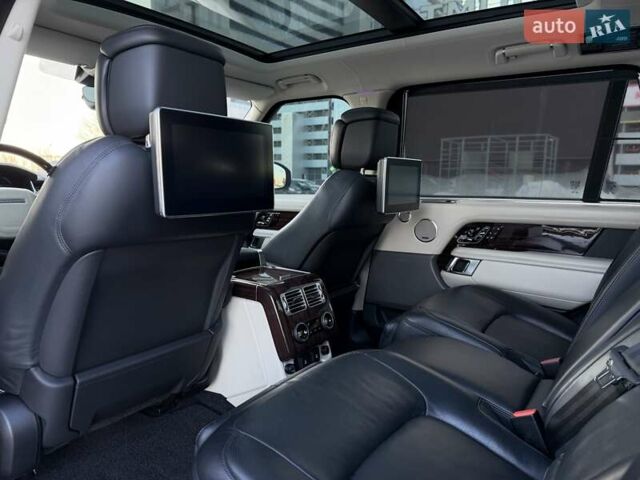 Чорний Ленд Ровер Рендж Ровер, об'ємом двигуна 4.37 л та пробігом 118 тис. км за 72900 $, фото 18 на Automoto.ua