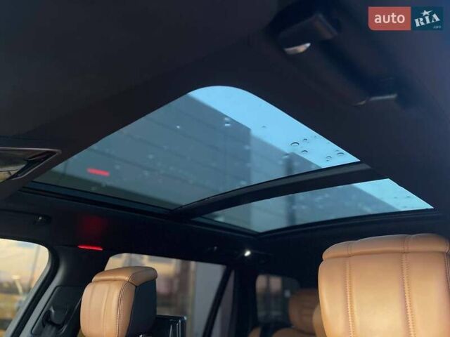 Черный Ленд Ровер Рендж Ровер, объемом двигателя 4.37 л и пробегом 137 тыс. км за 69000 $, фото 18 на Automoto.ua