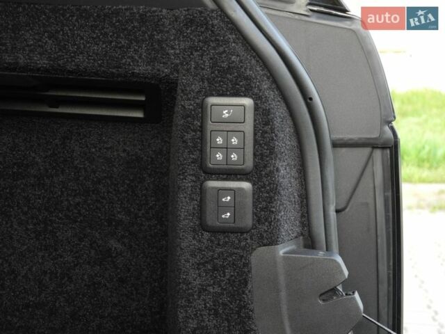 Чорний Ленд Ровер Рендж Ровер, об'ємом двигуна 4.37 л та пробігом 115 тис. км за 112000 $, фото 43 на Automoto.ua