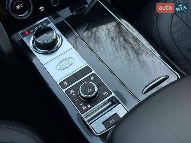 Черный Ленд Ровер Рендж Ровер, объемом двигателя 5 л и пробегом 163 тыс. км за 59000 $, фото 42 на Automoto.ua