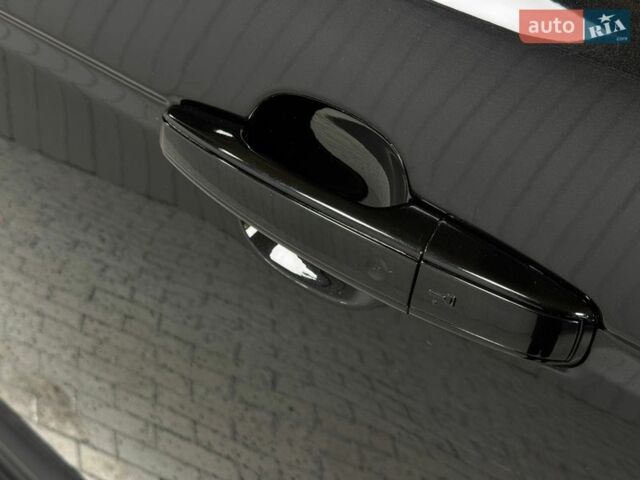 Чорний Ленд Ровер Рендж Ровер, об'ємом двигуна 4.37 л та пробігом 115 тис. км за 88000 $, фото 15 на Automoto.ua