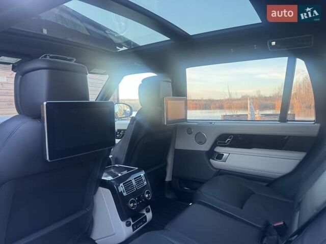 Чорний Ленд Ровер Рендж Ровер, об'ємом двигуна 5 л та пробігом 164 тис. км за 60000 $, фото 4 на Automoto.ua