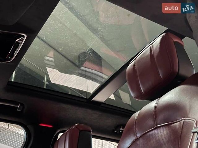 Чорний Ленд Ровер Рендж Ровер, об'ємом двигуна 5 л та пробігом 97 тис. км за 67490 $, фото 35 на Automoto.ua